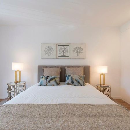 Lovelystay - Downtown Balcony Apartment With Free Parking Porto Zewnętrze zdjęcie
