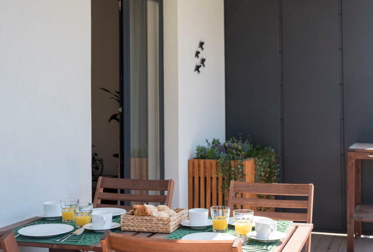 Lovelystay - Downtown Balcony Apartment With Free Parking Porto Zewnętrze zdjęcie