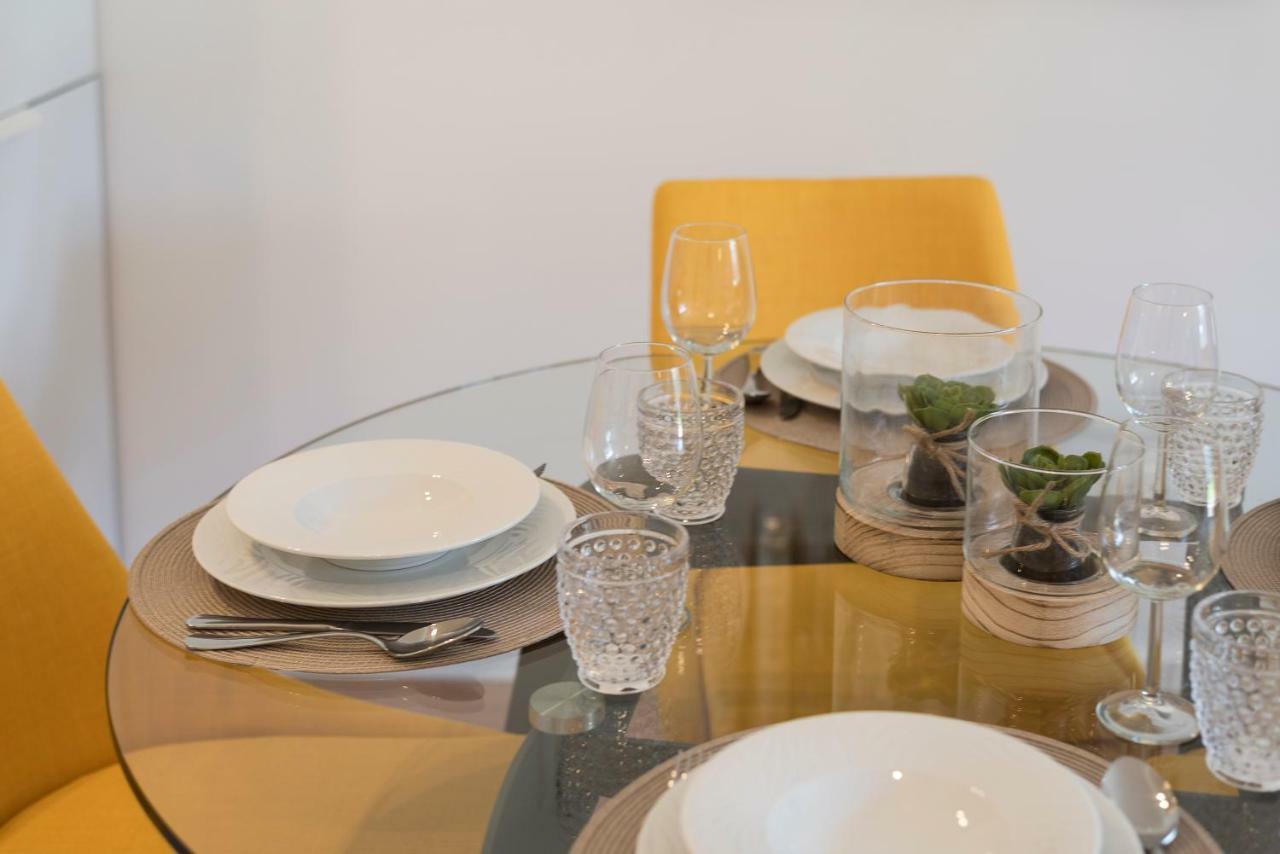 Lovelystay - Downtown Balcony Apartment With Free Parking Porto Zewnętrze zdjęcie